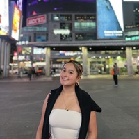 Angie Leon